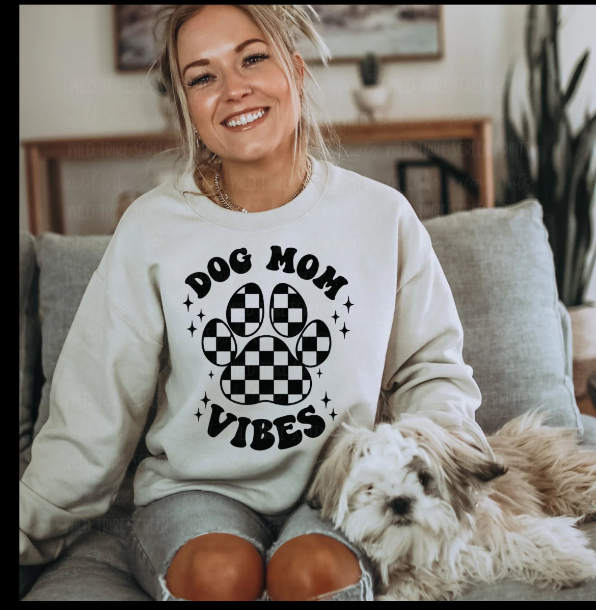 Dog Mom Vibes Paw